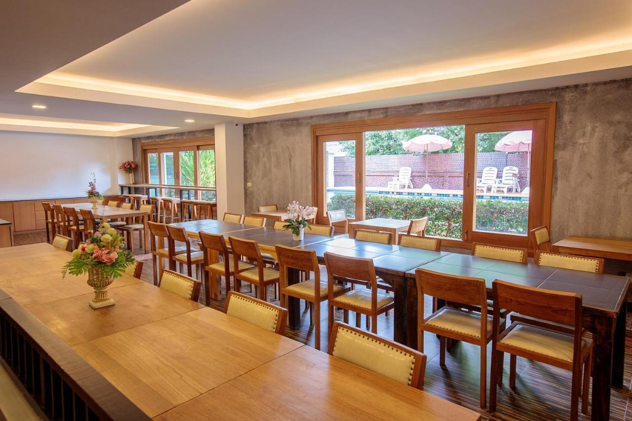 Huen Jao Ban Hotel Chiang Mai Exterior photo