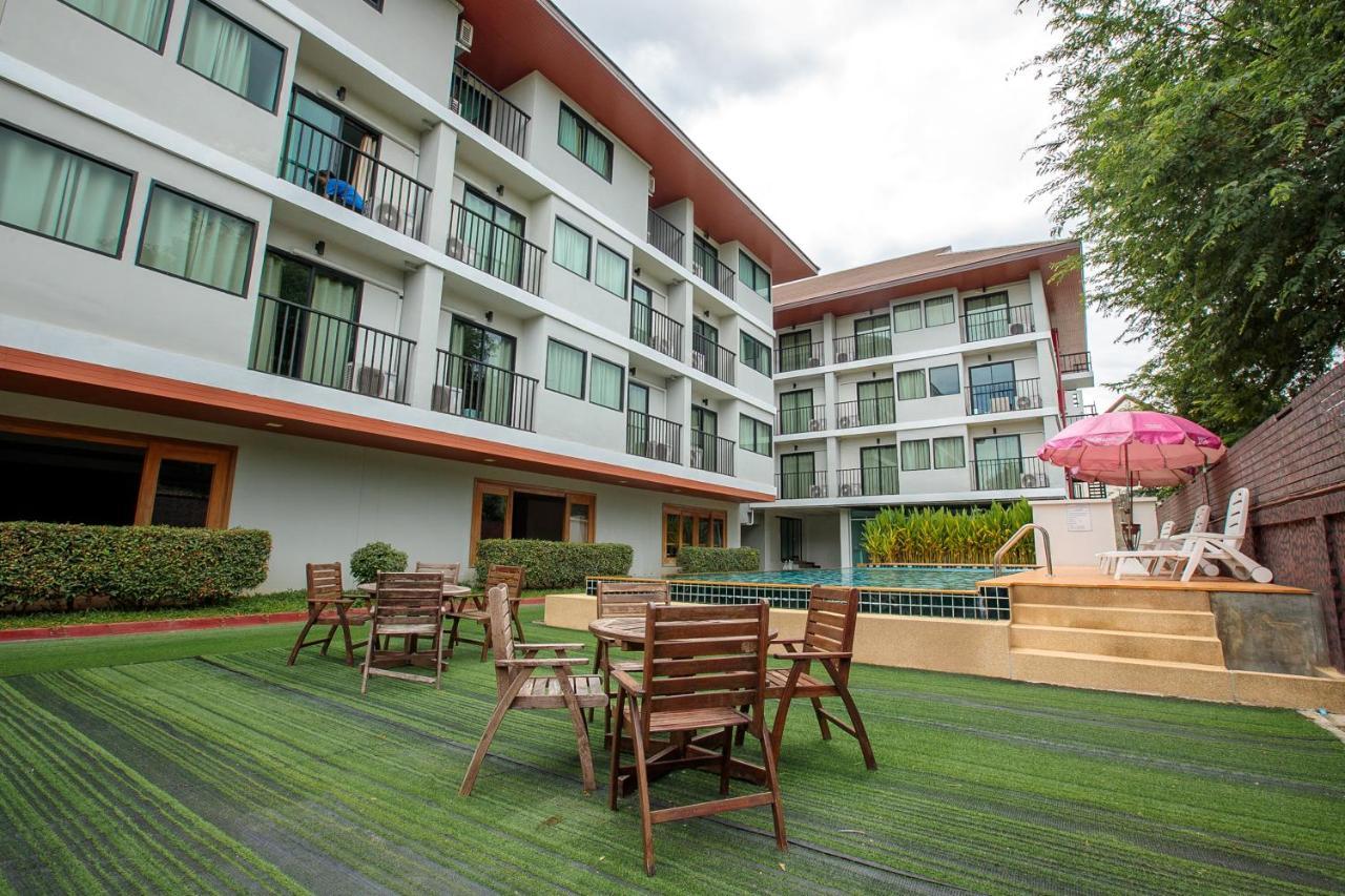 Huen Jao Ban Hotel Chiang Mai Exterior photo