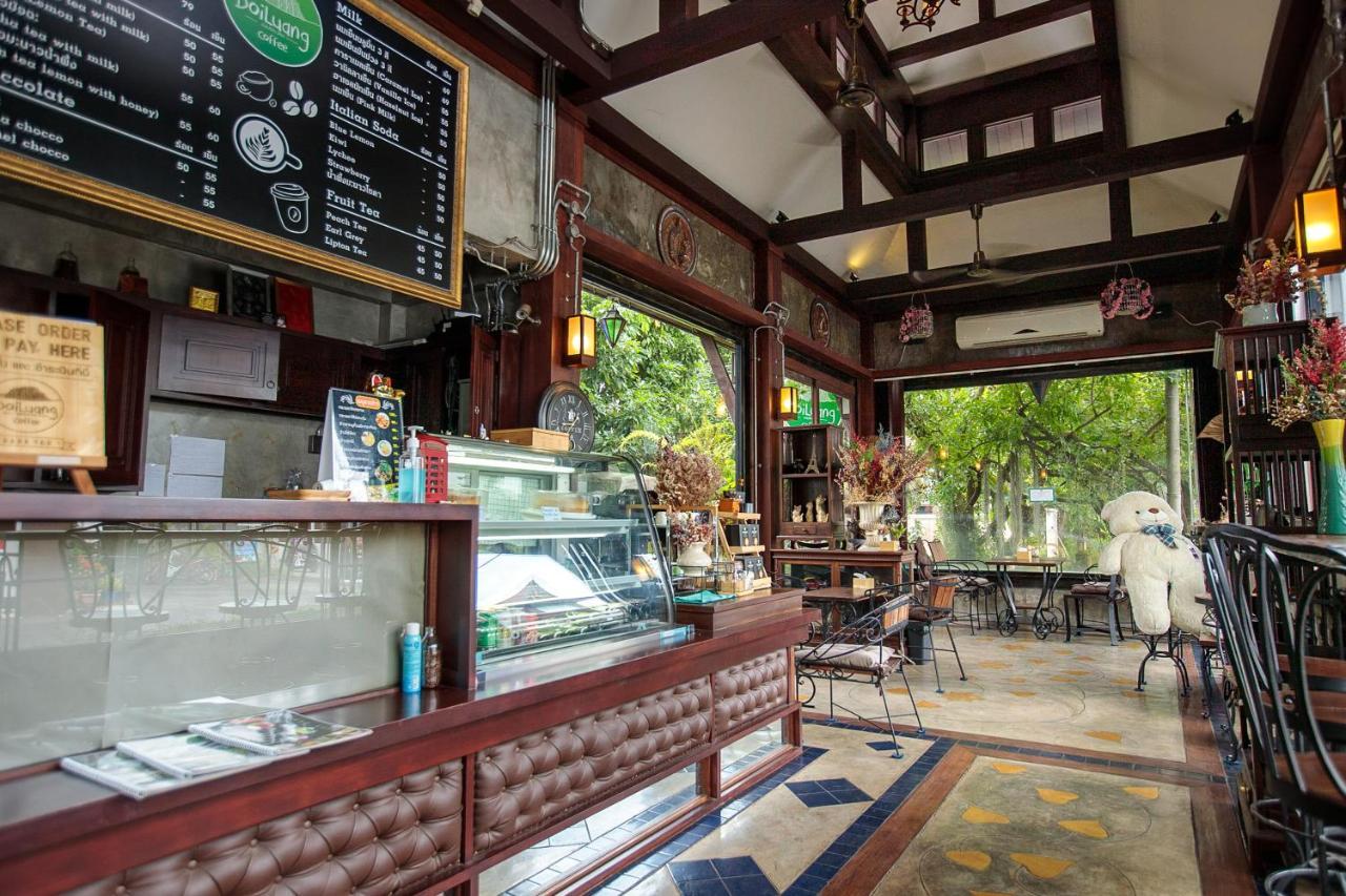 Huen Jao Ban Hotel Chiang Mai Exterior photo