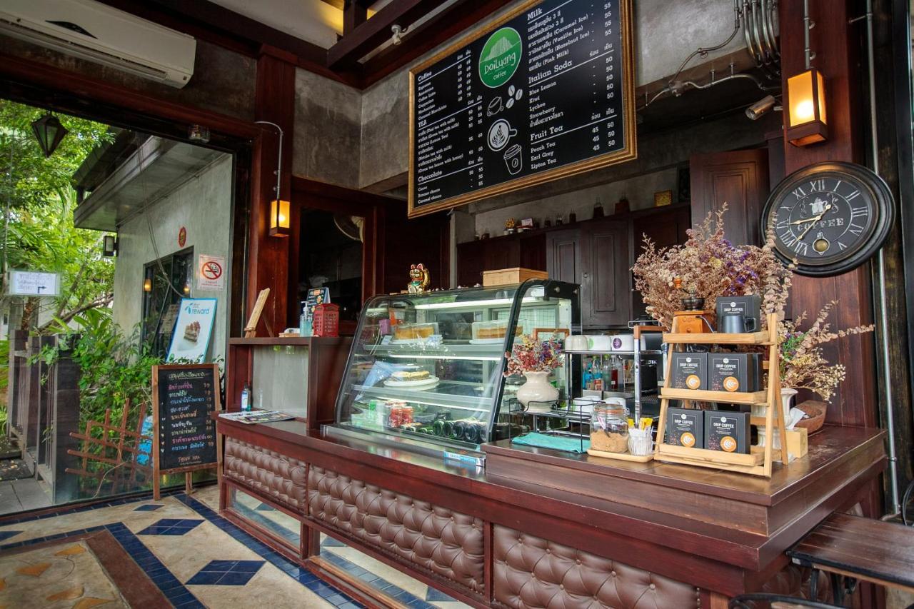Huen Jao Ban Hotel Chiang Mai Exterior photo
